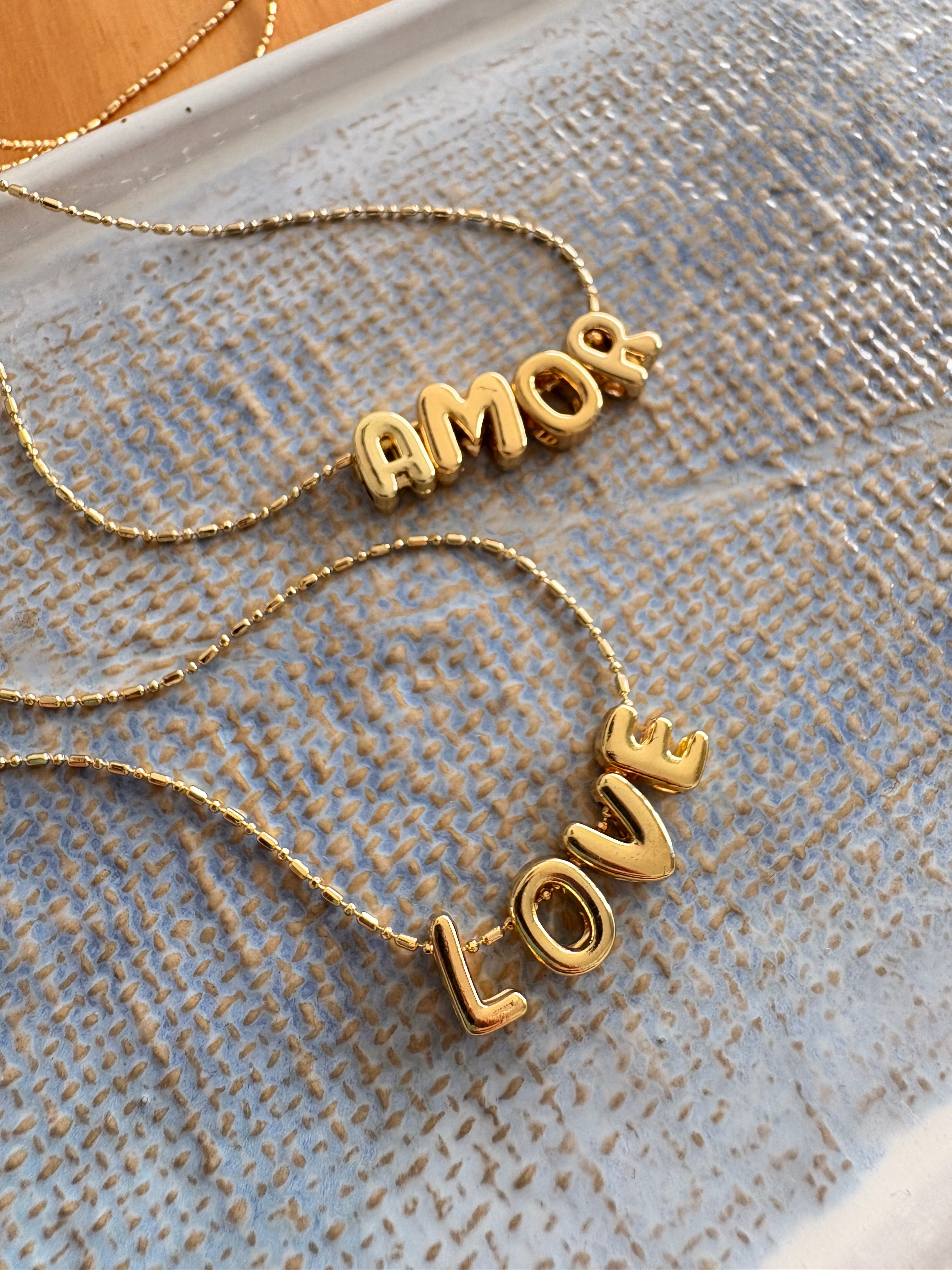 Cadena LOVE