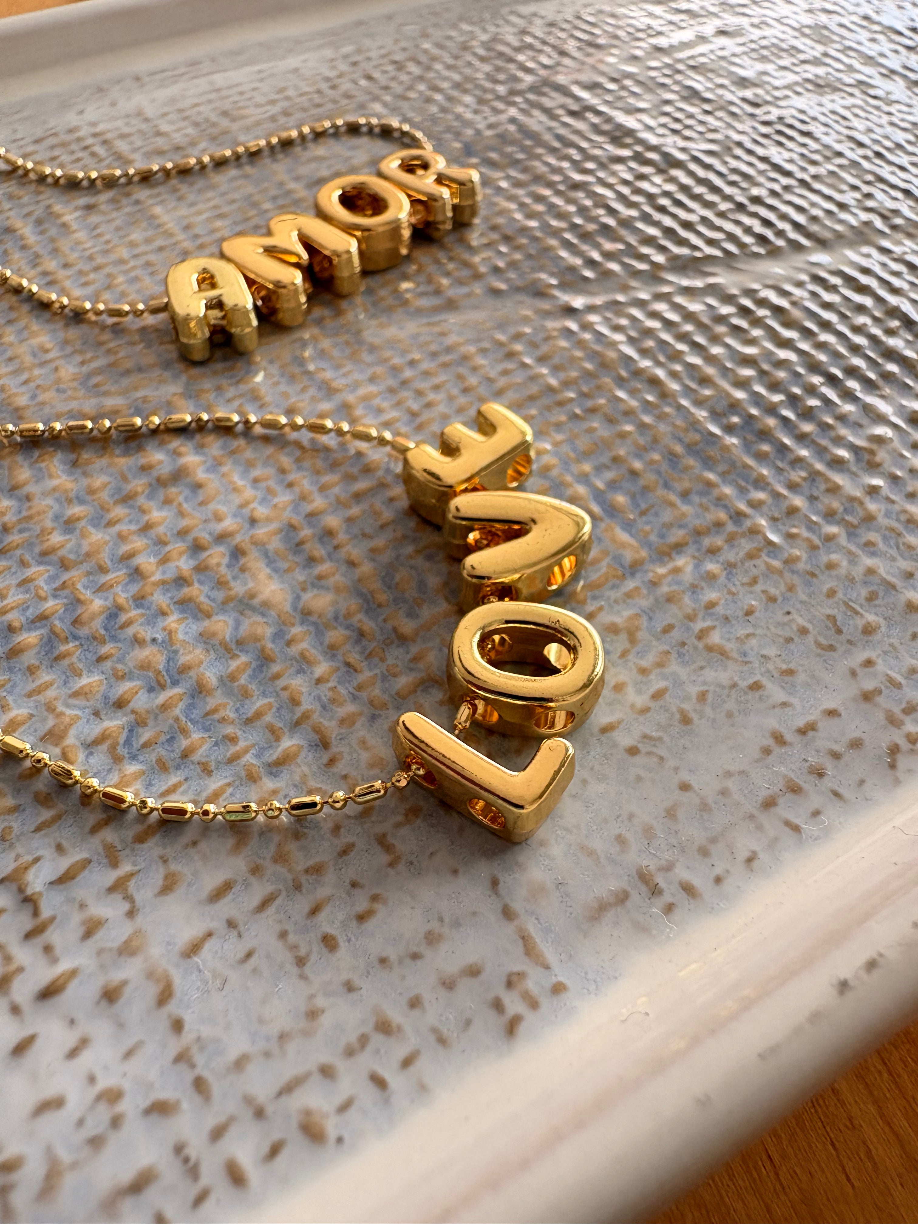 Cadena LOVE