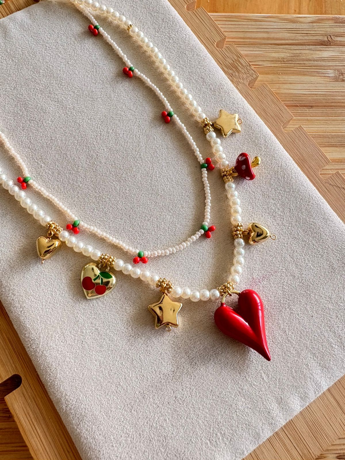 Collar Dúo Corazón con Cerezas