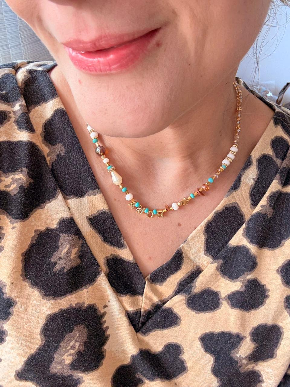 Collar AMOR gold